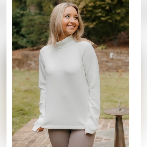 SPANX AIRESSENTIALS MOCK PULLOVER TOP RED LS SIZE XL EUC - Picture 6 of 7